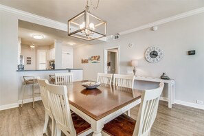 Beach Colony West PH3C Dining Room