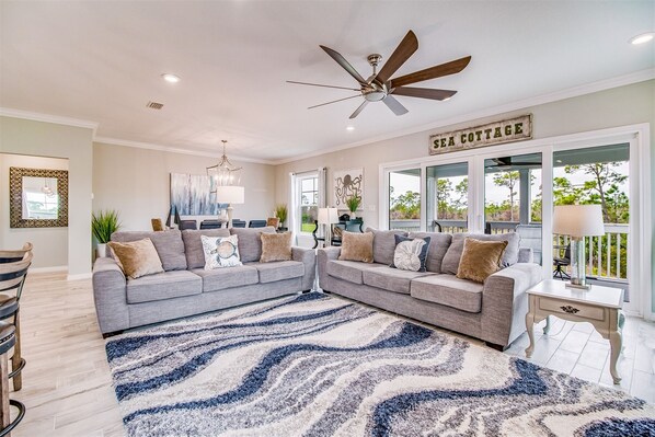 Lost Key Golf Coast Villa Living Room