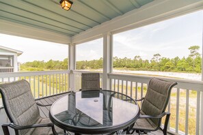 Lost Key Hidden Gem Balcony Overlooking Trees