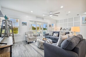 Lost Key Pelicans Paradise Living Room