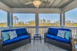 Lost Key Sandy Dreams Balcony Seating