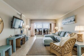 Sandy Key 327 Living Room and Beach View Balcony