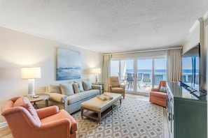 Sandy Key 516 Living Room and Beach View Balcony