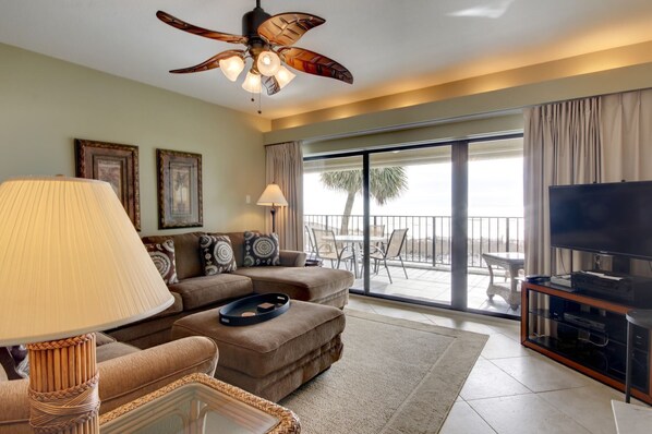 Shipwatch A204 Living Room and Beach View Balcony