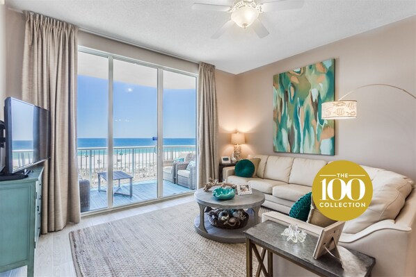 Spanish Key 207 Living Room and Beach View Balcony