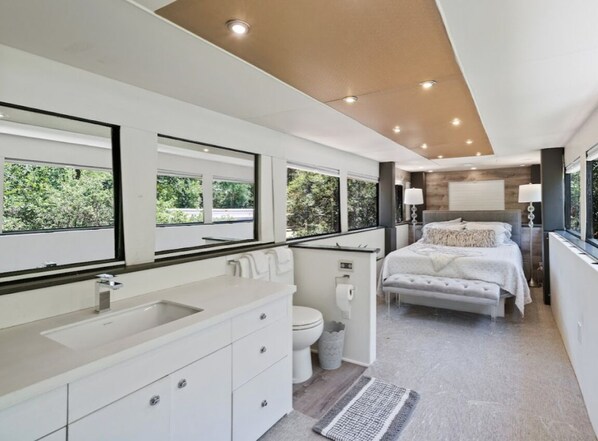 The Studio Upstairs Bedroom
