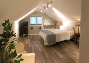 Queen size bed