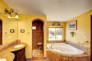 Master bedroom, jacuzzi tub, two sinks!