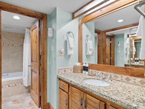 Primary Bathroom Suite / Bathroom One