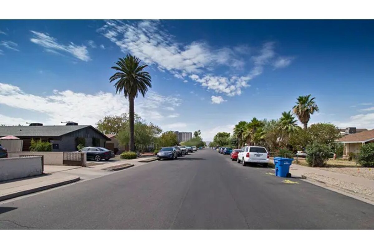 Coronado Delight! Mid Century with Private Patio