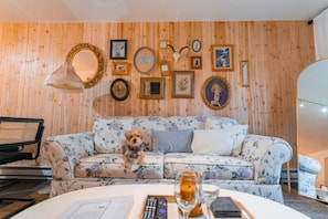 Welcome the only true Ski-In/Ski out cabin homes on the mountain. Dog friendly!