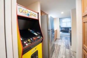 Free Arcade game, 14 Games!