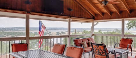 Canyon Lake Vacation Rental | 5BR | 3BA | Stairs Required for Access