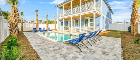 Plenty of loungers near the pool, so everyone in your group can relax.