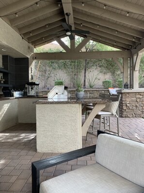 Outdoor dining