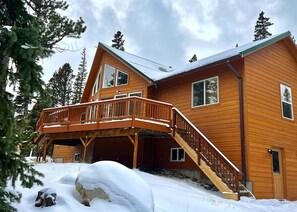 Cozy winter wonderland in the mountains south of Breckenridge CO