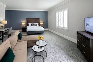 Unit w/ 1 King bed