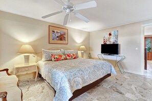 16 Piping Plover - King Bedroom (1st Floor)