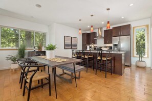 Living room and kitchen (second floor)