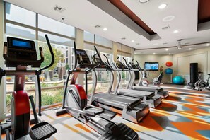 Travel doesn't have to impact your fitness routine. During your stay at Kasa you have access to world-class amenities.