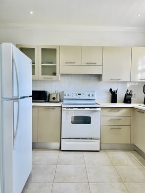 Fully equipped kitchen for your cooking needs