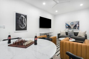 Spielezimmer