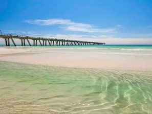 Emerald green waters surrounding Florida’s longest pier. 