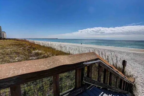 Amazing views just a short walk away! Beachfront access is across the street. 