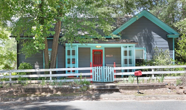Welcome to The Timeless Cottage