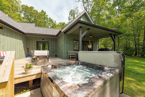 Baignoire à remous extérieure