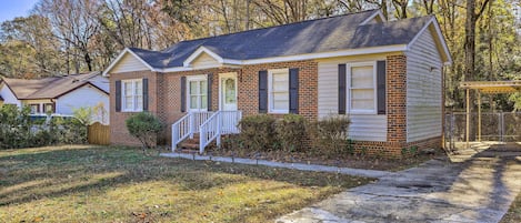 Columbus Vacation Rental | 3BR | 2BA | Stairs Required | 1,193 Sq Ft
