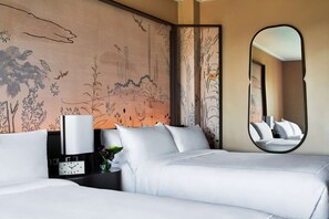 Unit with 2 Queen size beds