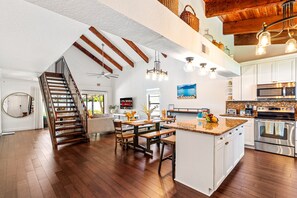 Bright, open space with vaulted ceilings, perfect for relaxing and fun!