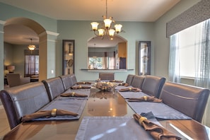 Home interior - Formal Dining 