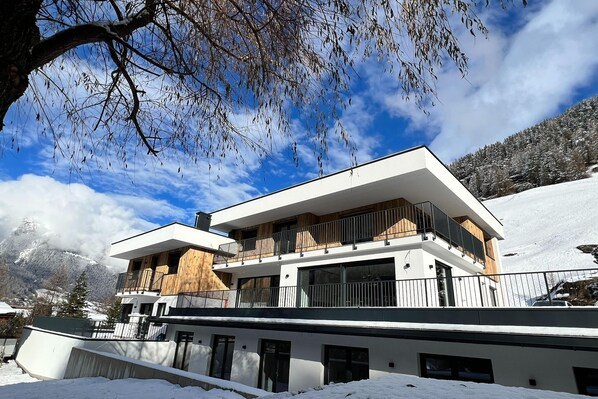 Holiday Home Exterior [winter]