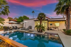 Amazing Mediterranean Style Back Yard Oasis
