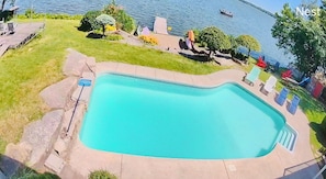 In Ground Swimming Pool