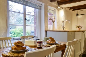 The dining table at White Cross Cottage, Devon