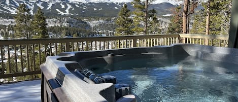 Hot tub with views of Breckenridge Ski Resort