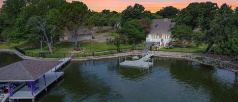 Overview of Comanche Cove Cottage