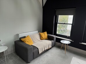 Living Room / Lounge