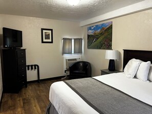 Bedroom with queen bed