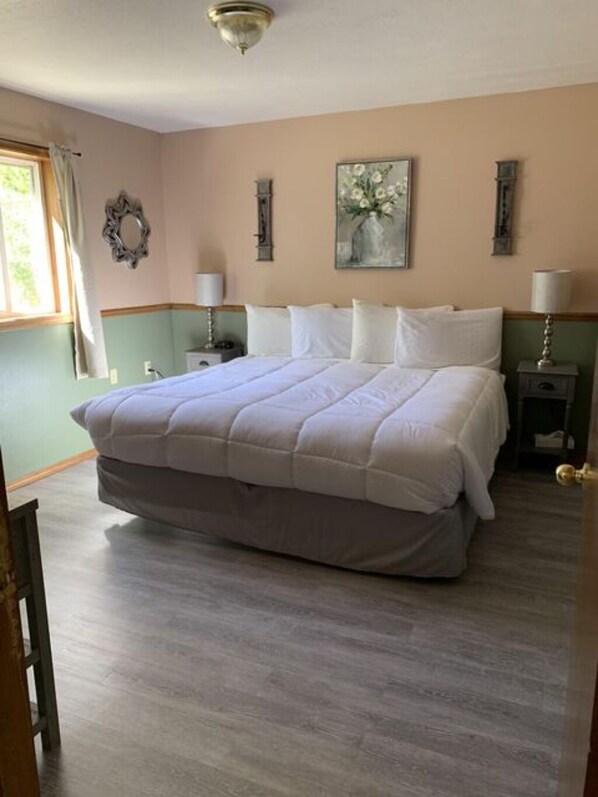 Second bedroom with king bed