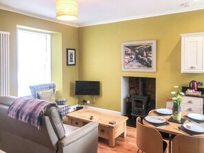 Living room | City Cottage, Edinburgh