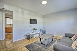 Living Room | Free WiFi | Smart TV | Board Games