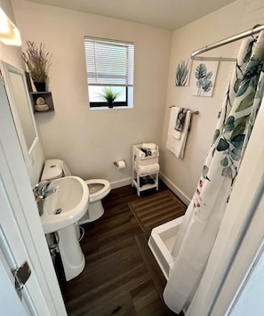 1068 NW #1 · Modern Apartment near Brickell 1Br (41)