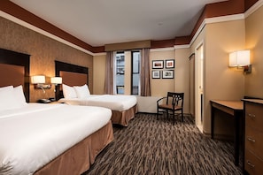 Each unit comes with 2 Queen size beds. Exact units will be assigned upon arrival. Views, colors, and decor may vary.