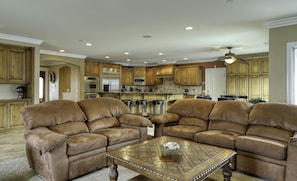 Sand Castle Family Room - A spacious great room with ample lounging furniture.