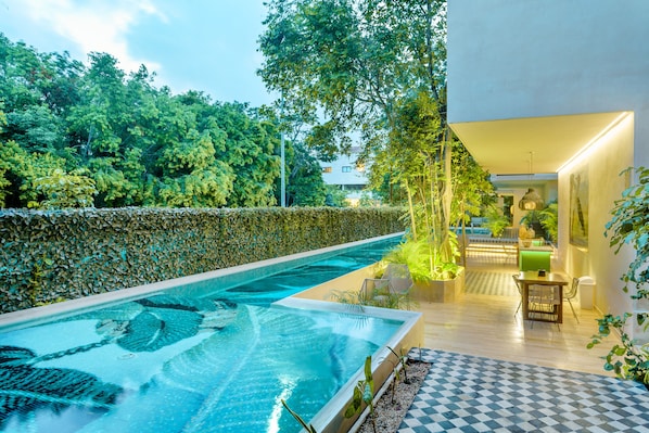 Pool