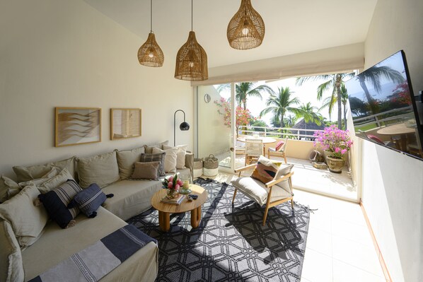 Unwin in your Private Living Room